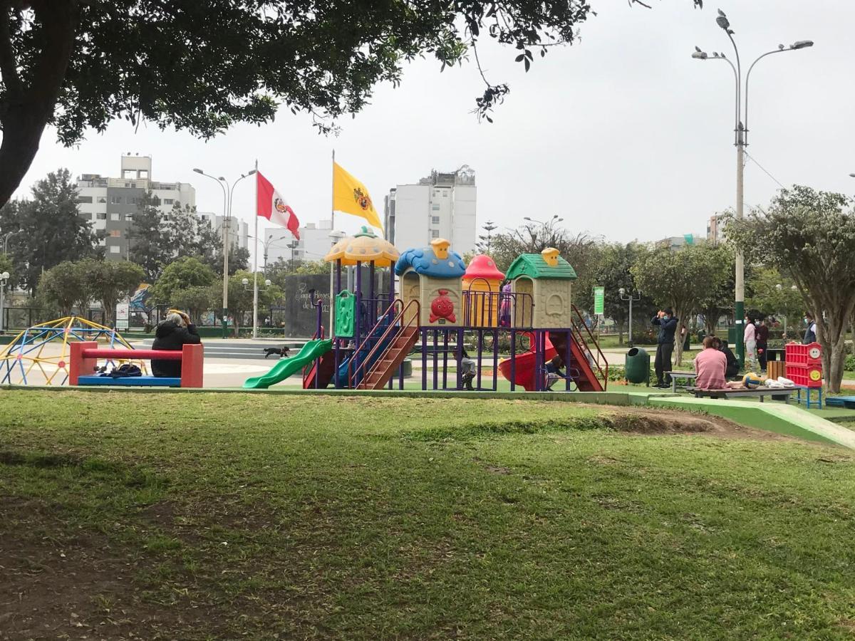 Excelente Dpto Familiar En Surquillo A Tu Disposicion!!! * Lima